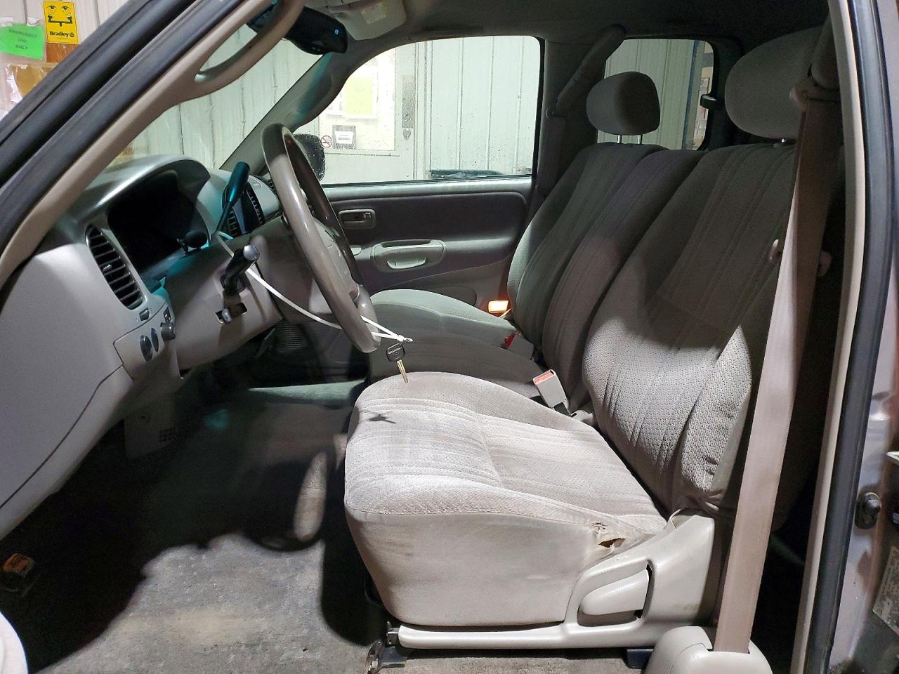 2000 TOYOTA TUNDRA SR5 photo 13