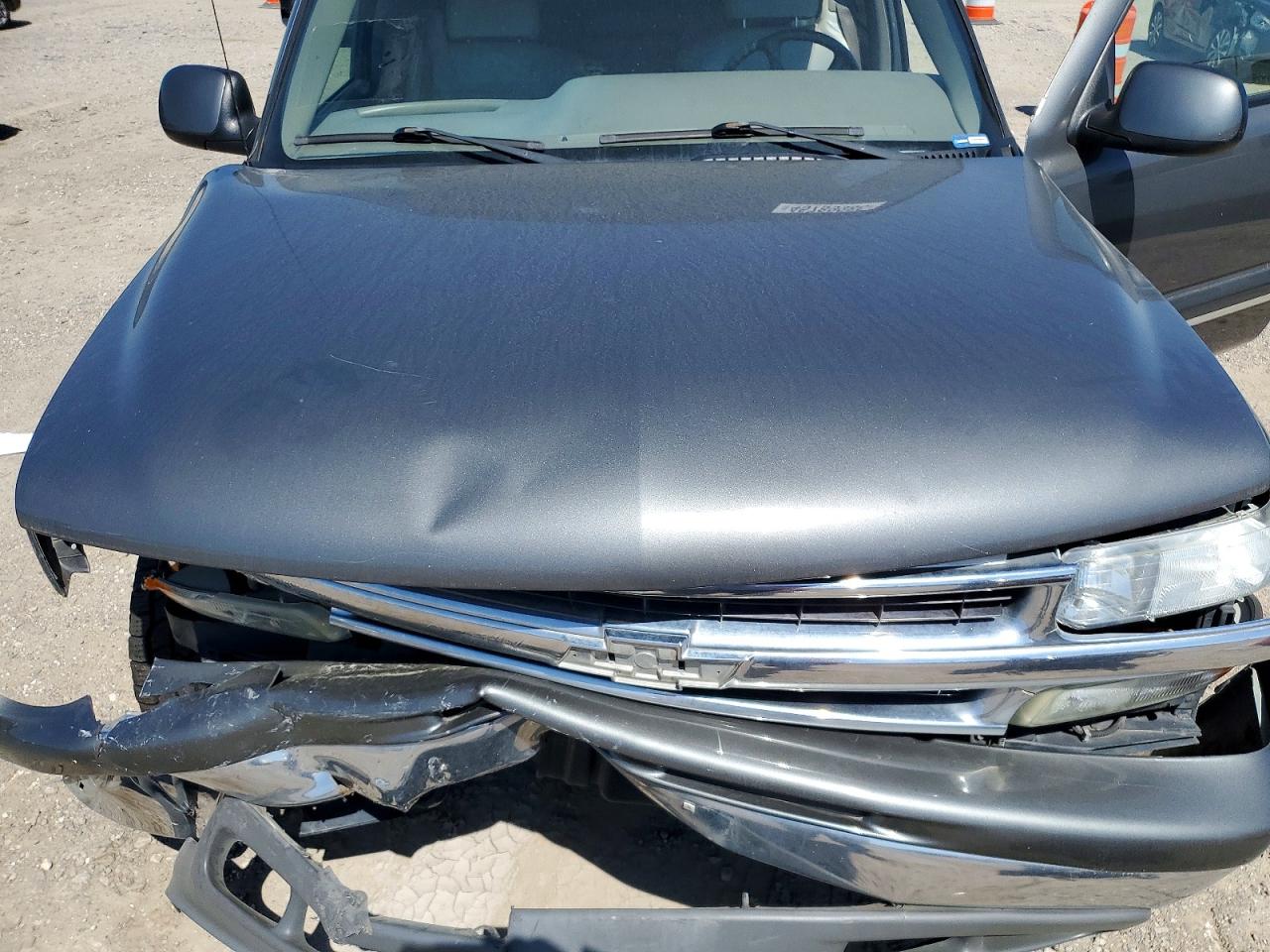 2002 CHEVROLET SUBURBAN K1500 photo 23