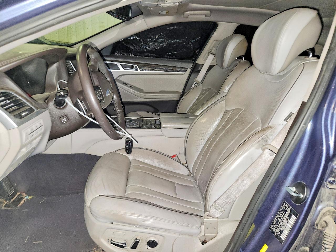 2015 HYUNDAI GENESIS 3.8L photo 13