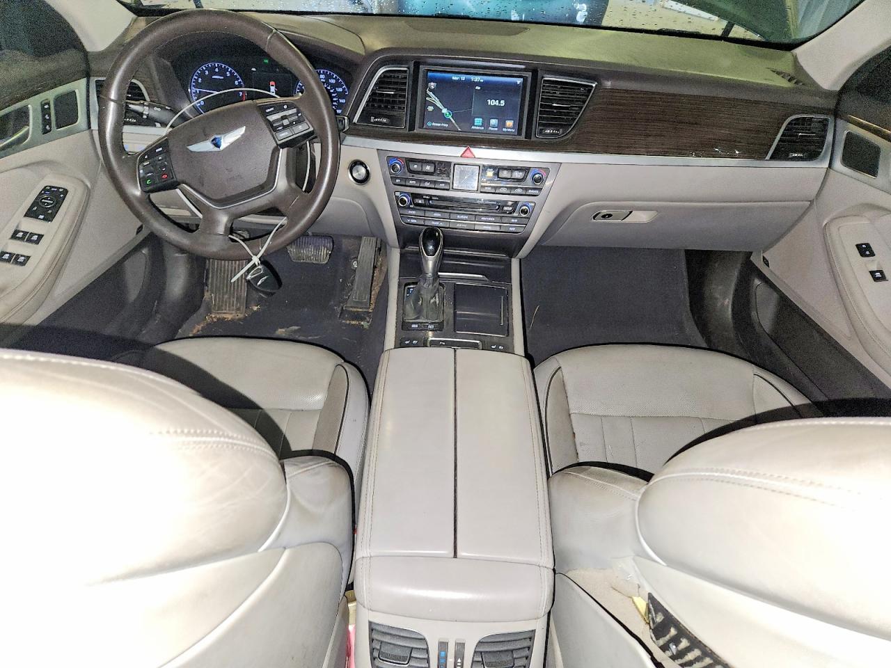 2015 HYUNDAI GENESIS 3.8L photo 15