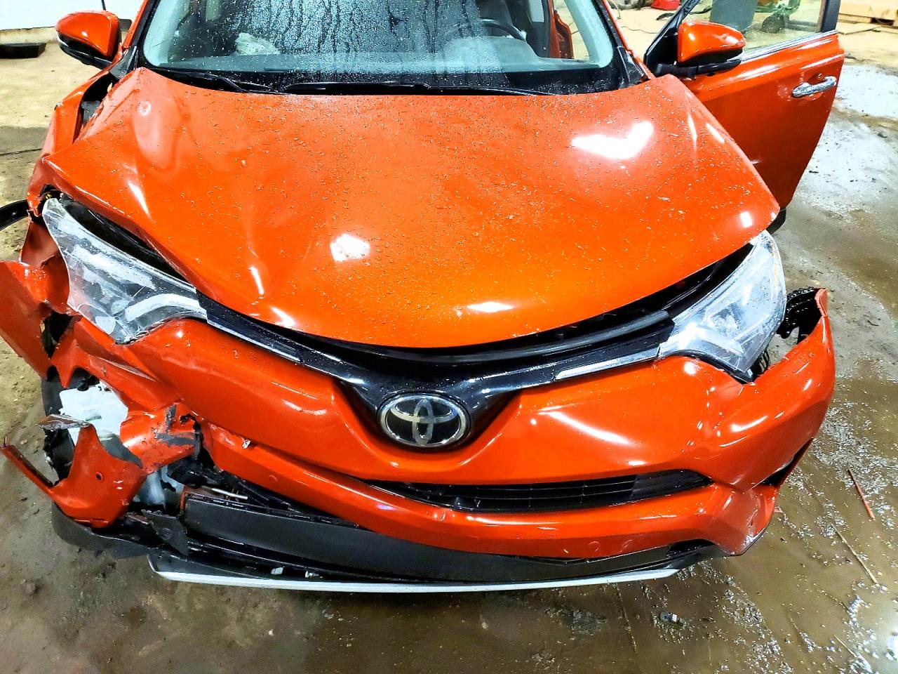 2016 TOYOTA RAV4 LIMITED photo 12