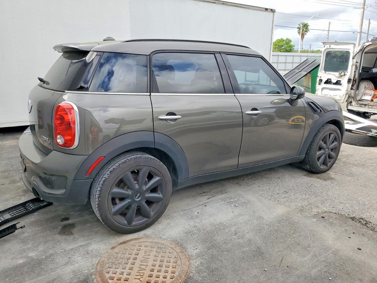 2011 MINI COOPER S COUNTRYMAN photo 3