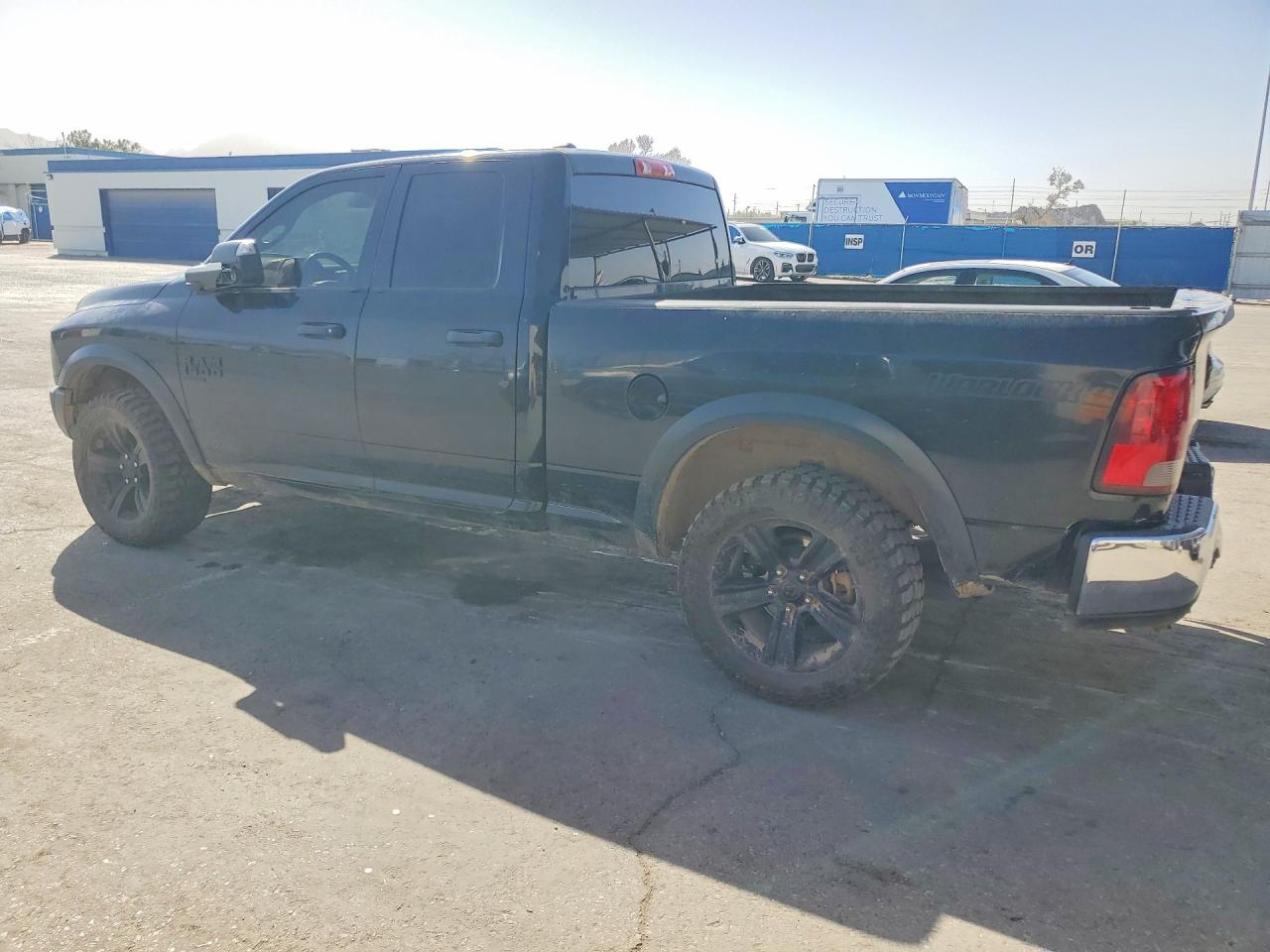 2022 RAM 1500 CLASSIC SLT photo 2