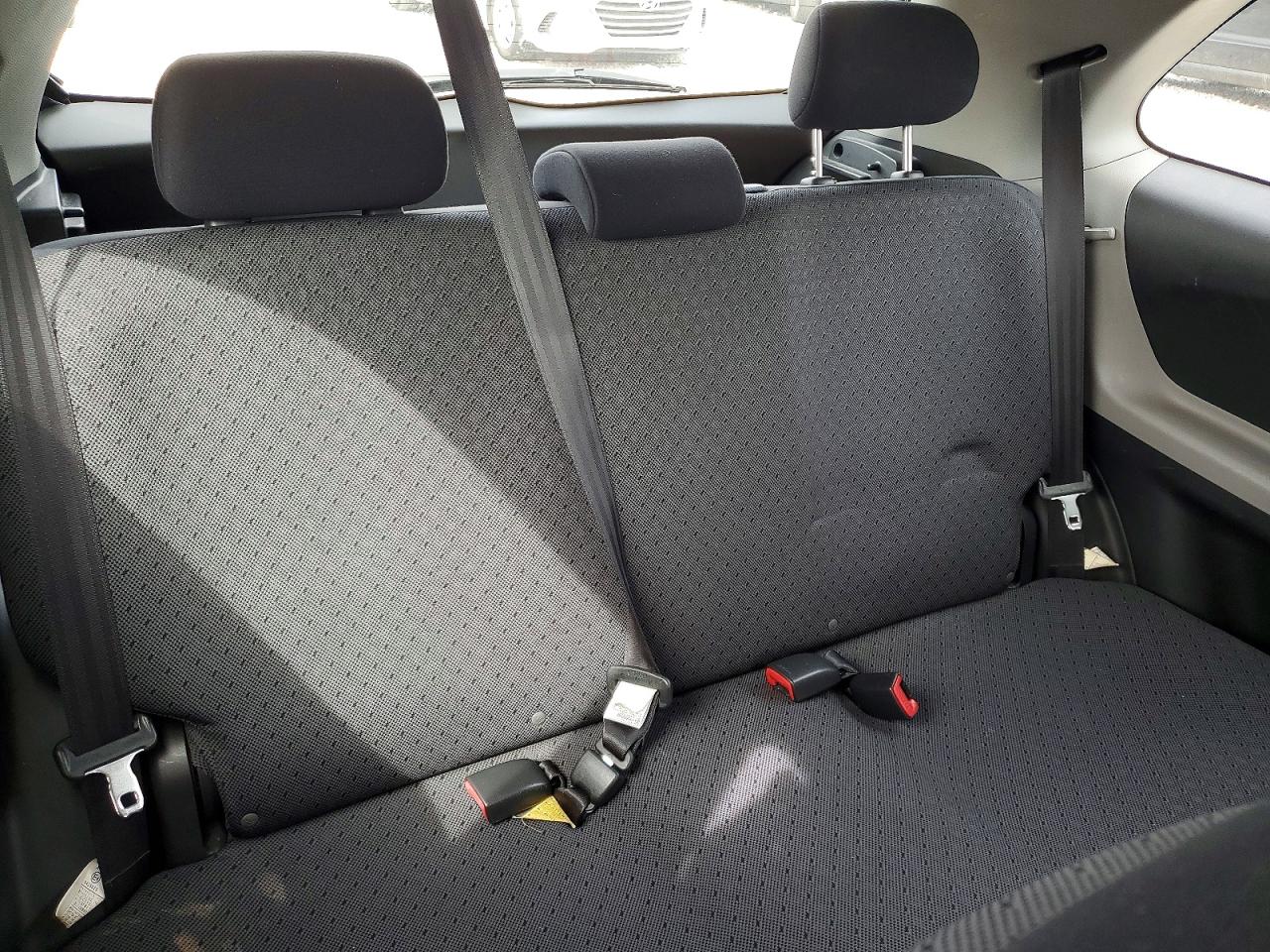 2009 TOYOTA YARIS BASE photo 10