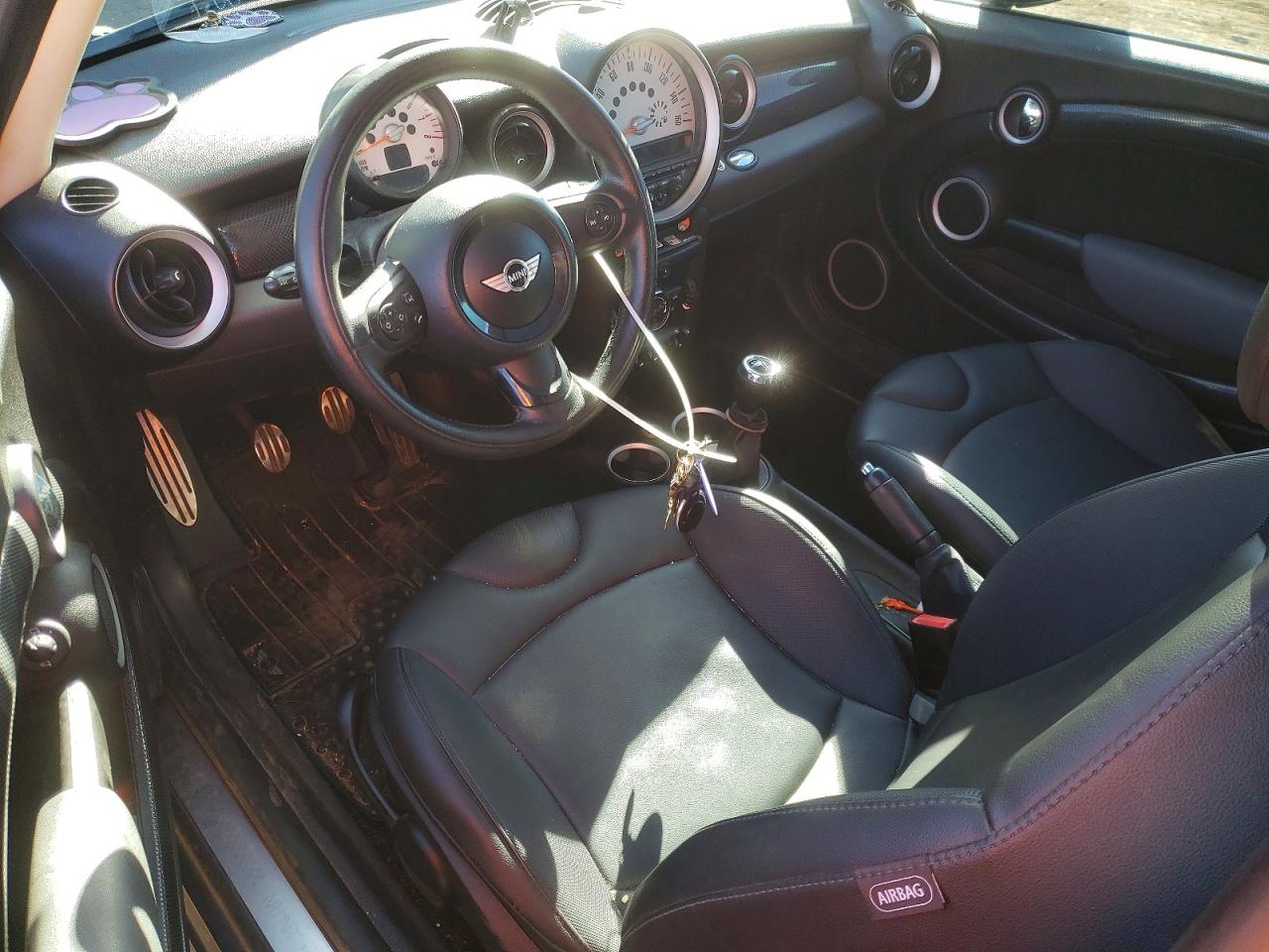 2012 MINI COOPER S photo 8