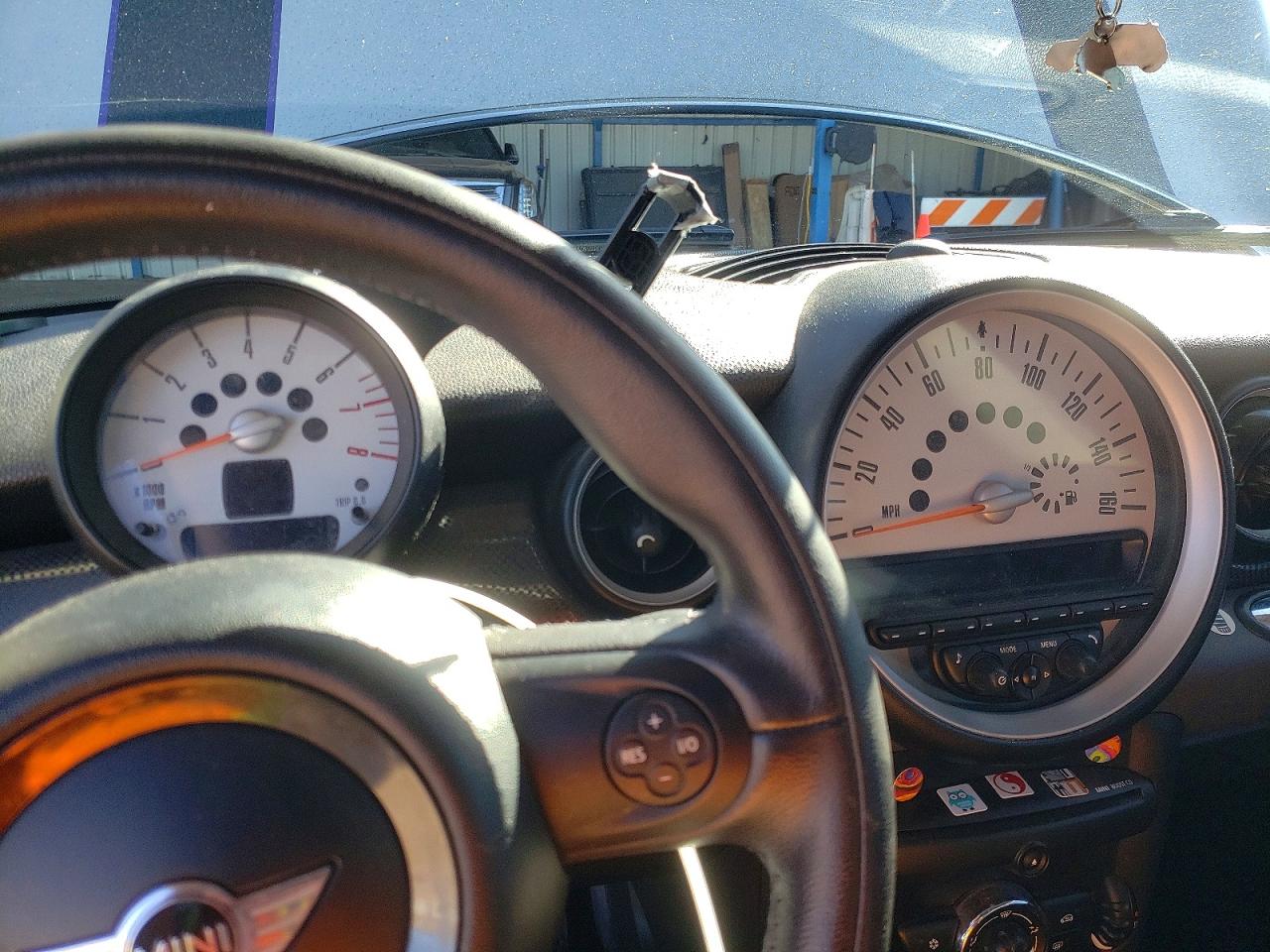 2012 MINI COOPER S photo 9