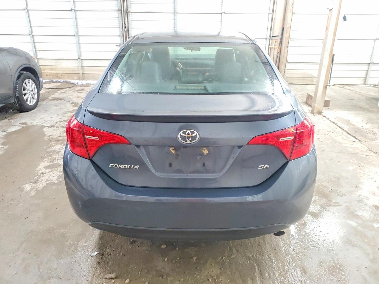 2017 TOYOTA COROLLA SE photo 11