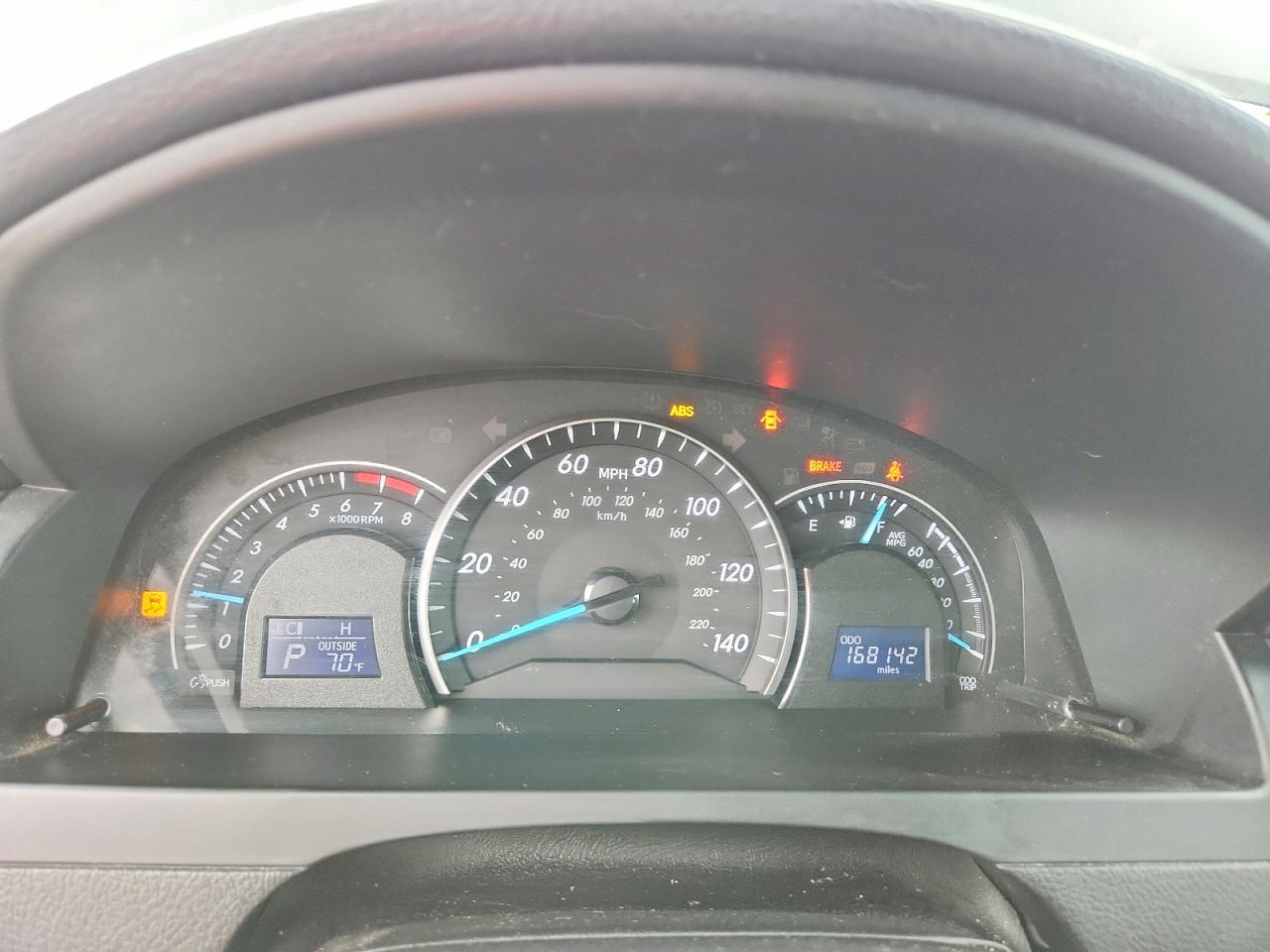 2015 TOYOTA CAMRY LE photo 9