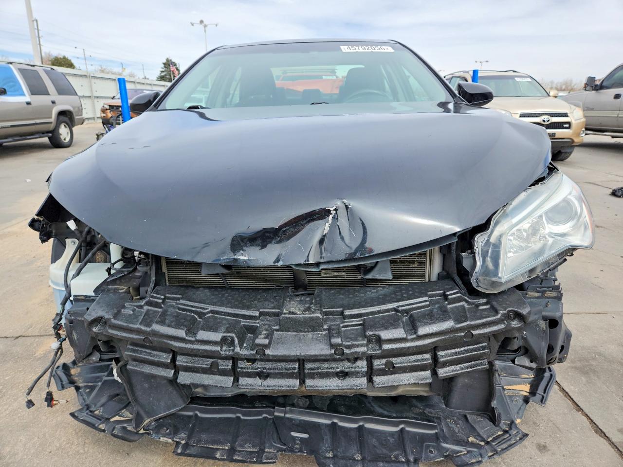 2015 TOYOTA CAMRY LE photo 5