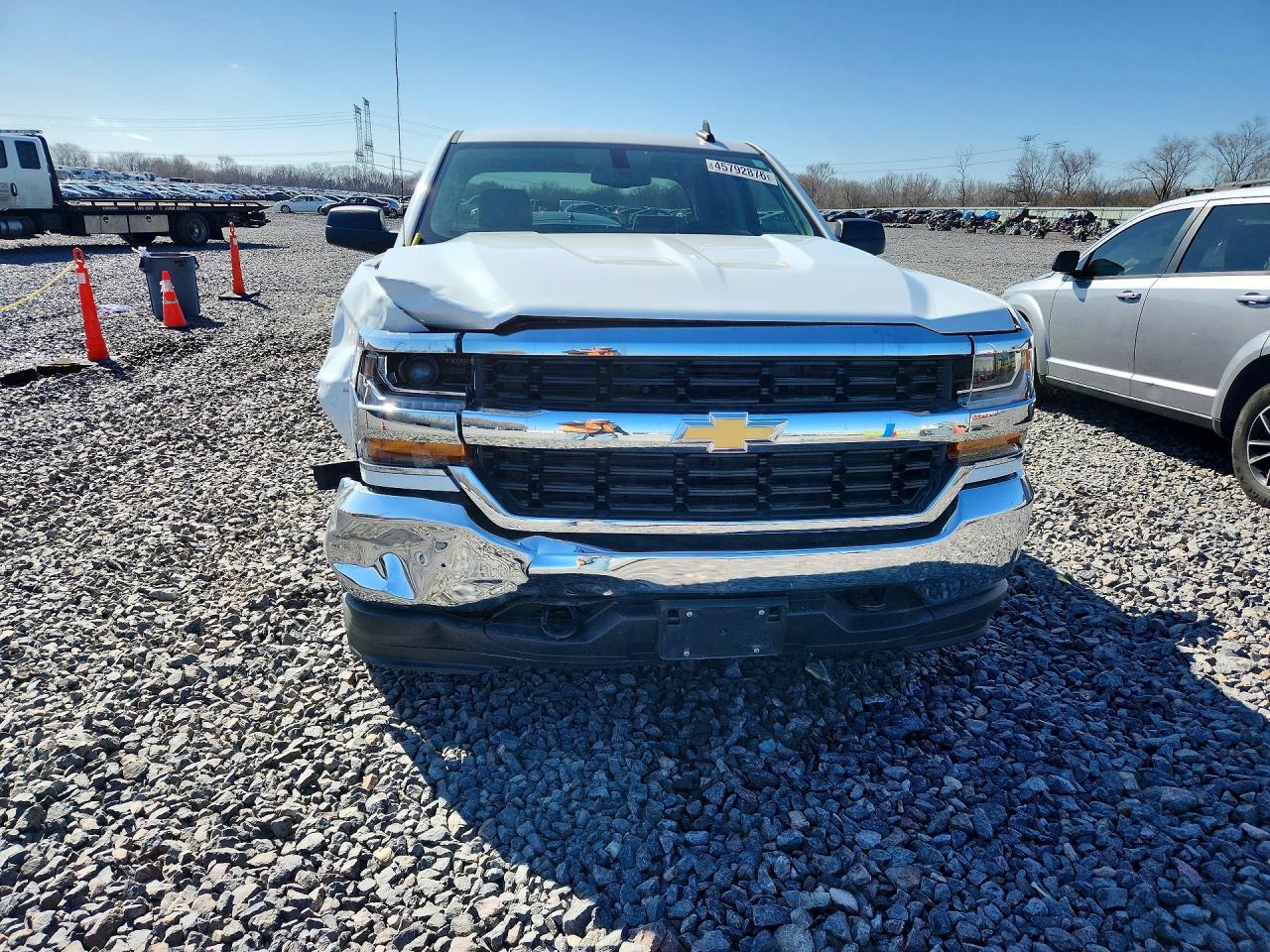 2017 CHEVROLET SILVERADO K1500 photo 9
