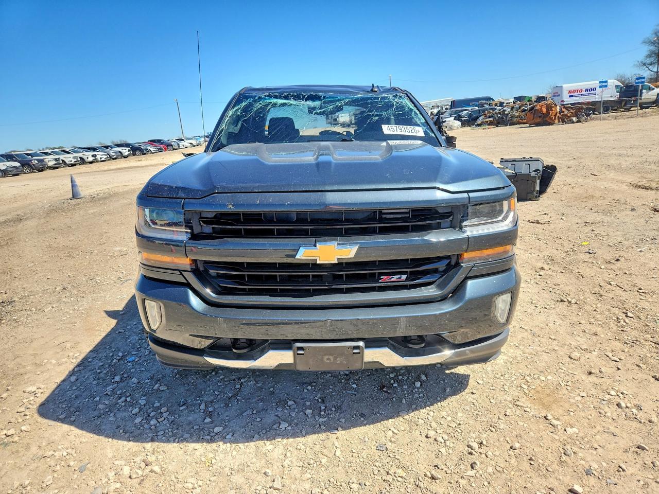 2018 CHEVROLET SILVERADO K1500 LT photo 9