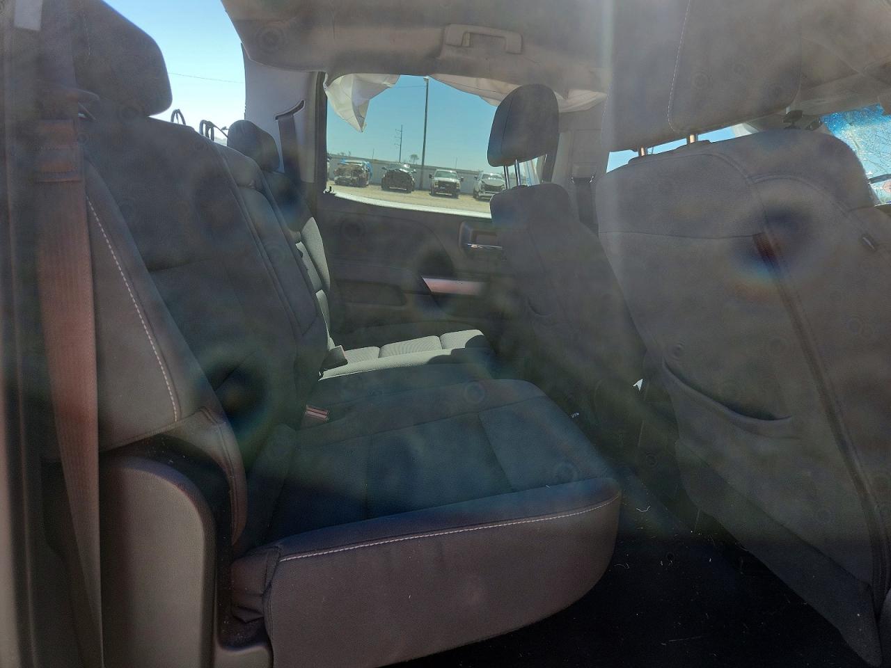 2018 CHEVROLET SILVERADO K1500 LT photo 19