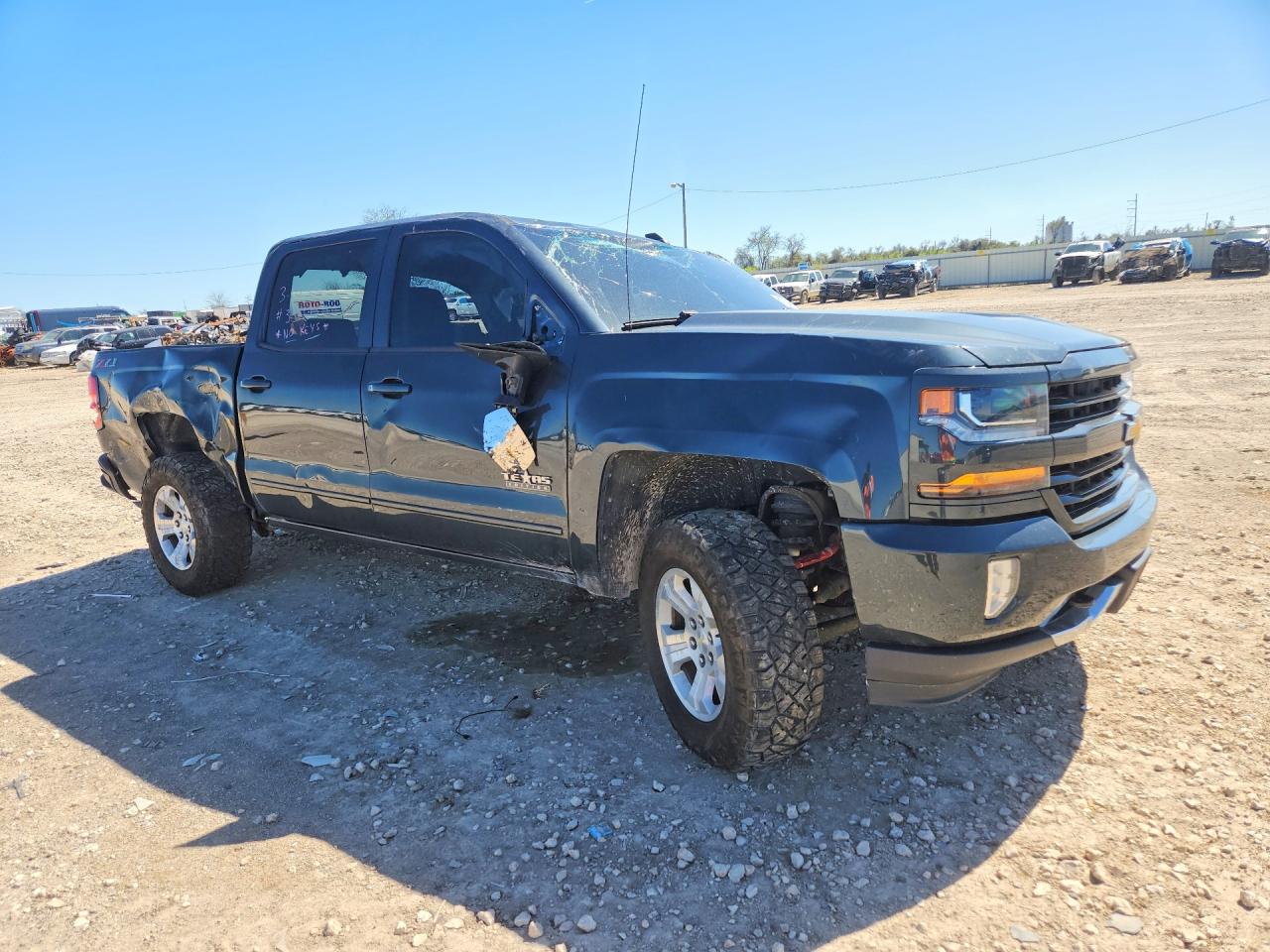 2018 CHEVROLET SILVERADO K1500 LT photo 7