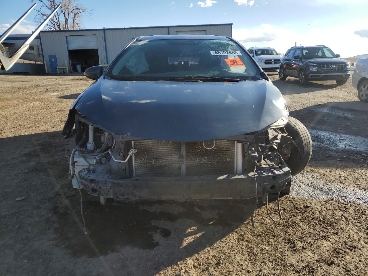 2015 TOYOTA COROLLA photo 5