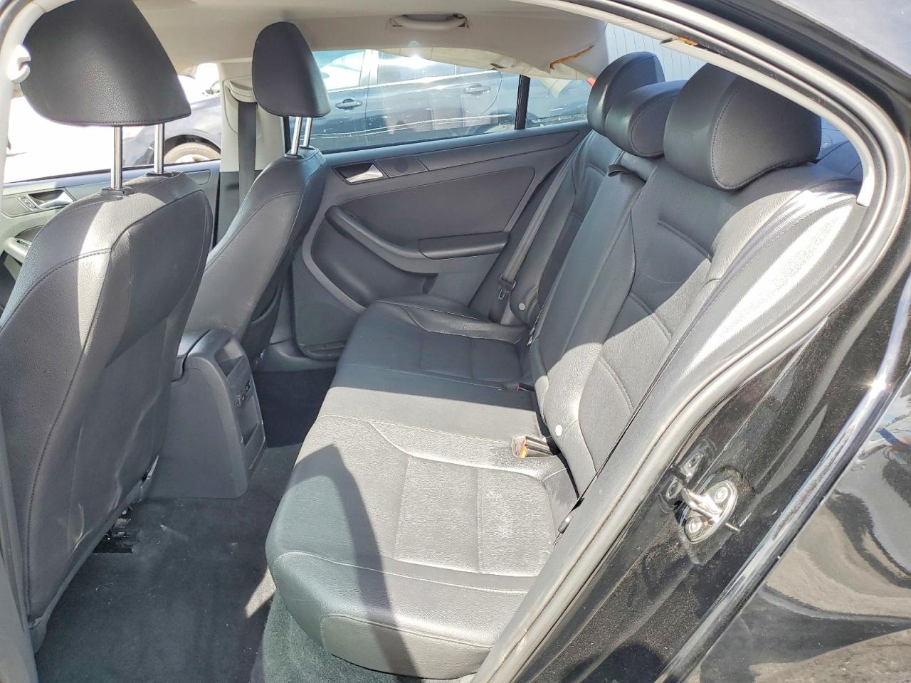 2012 VOLKSWAGEN JETTA photo 19