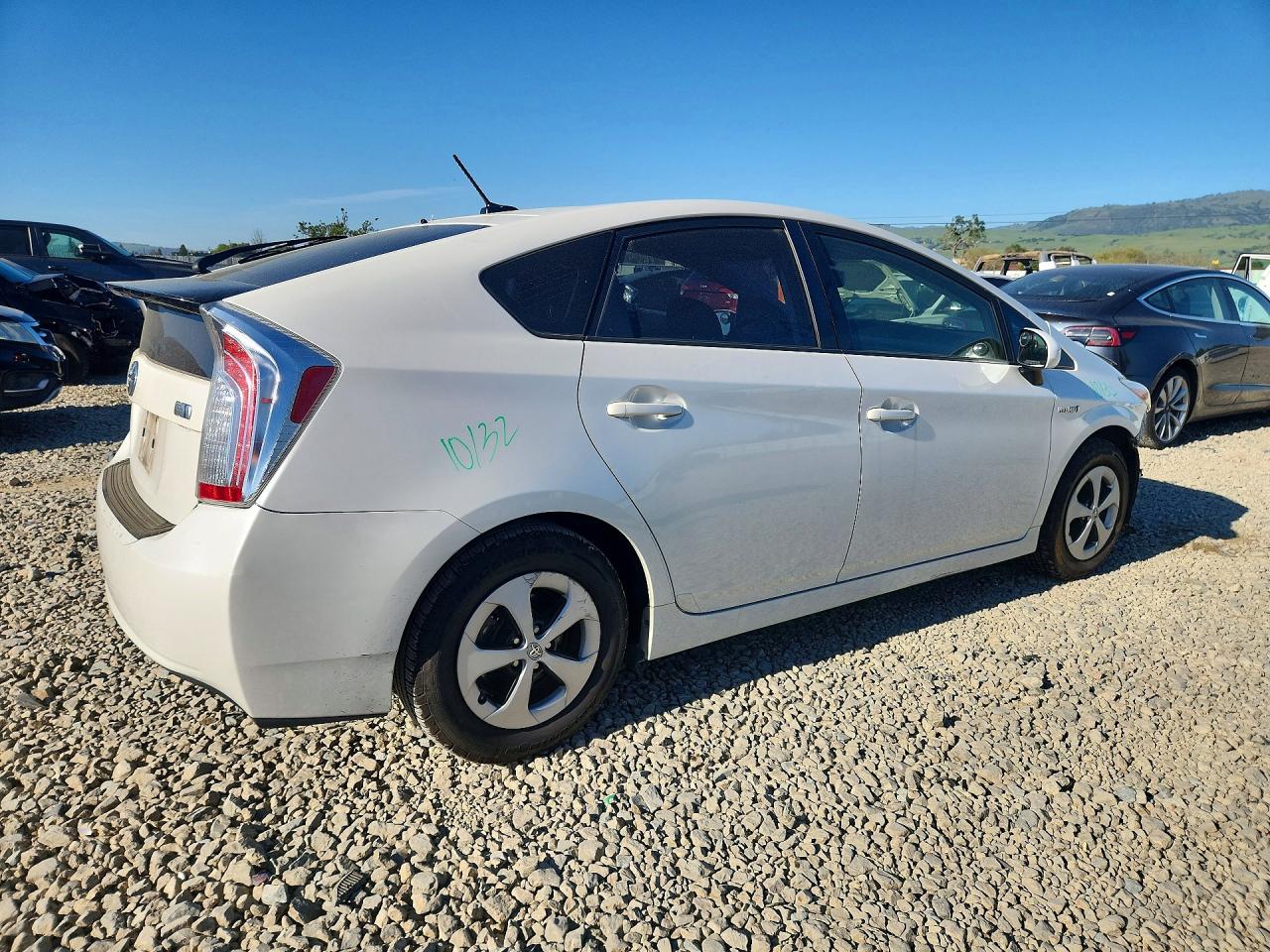 2014 TOYOTA PRIUS FOUR photo 3