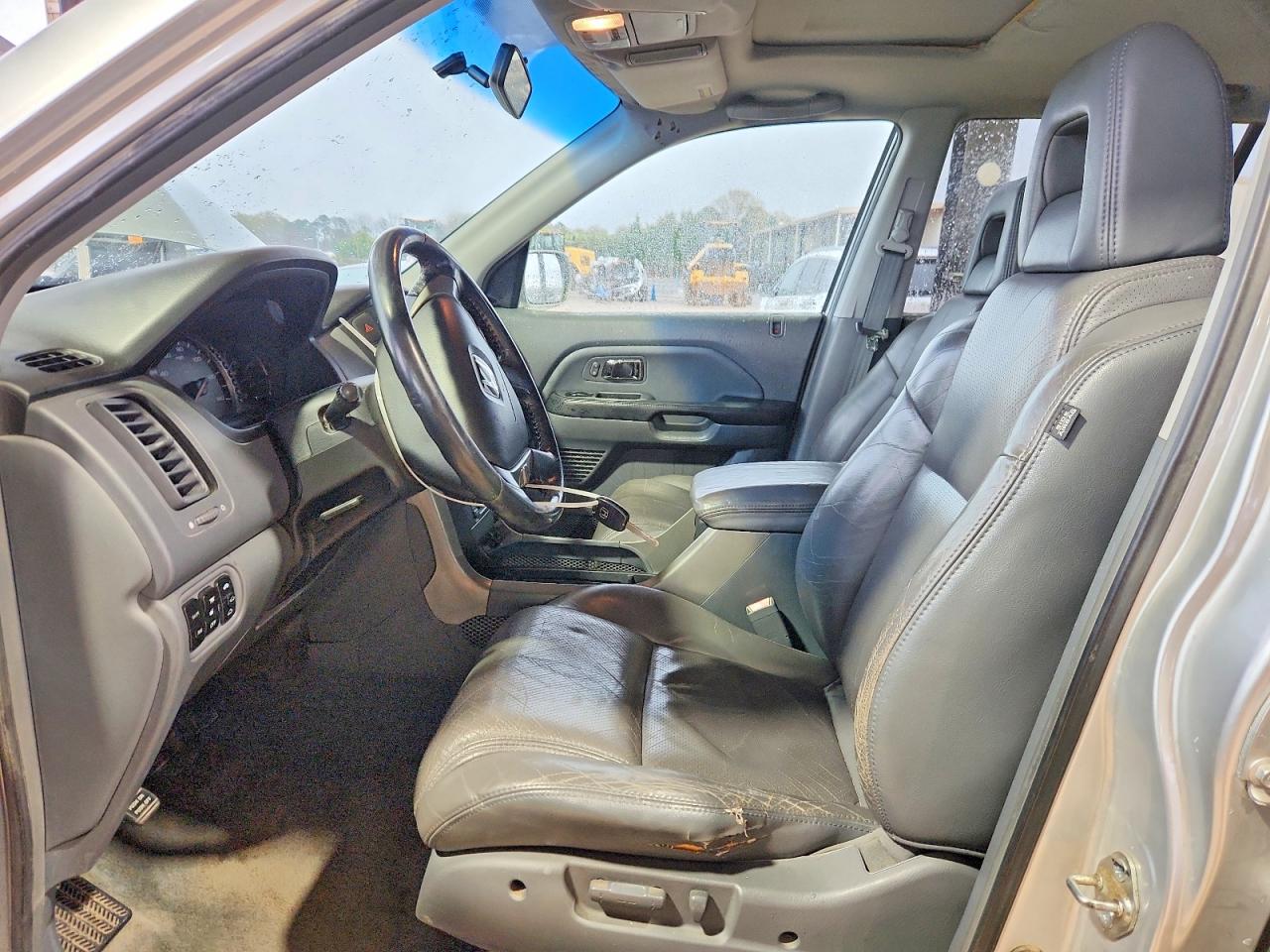 2005 HONDA PILOT EXL photo 19
