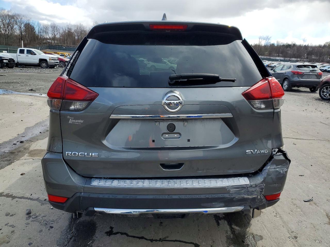 2018 NISSAN ROGUE S photo 11