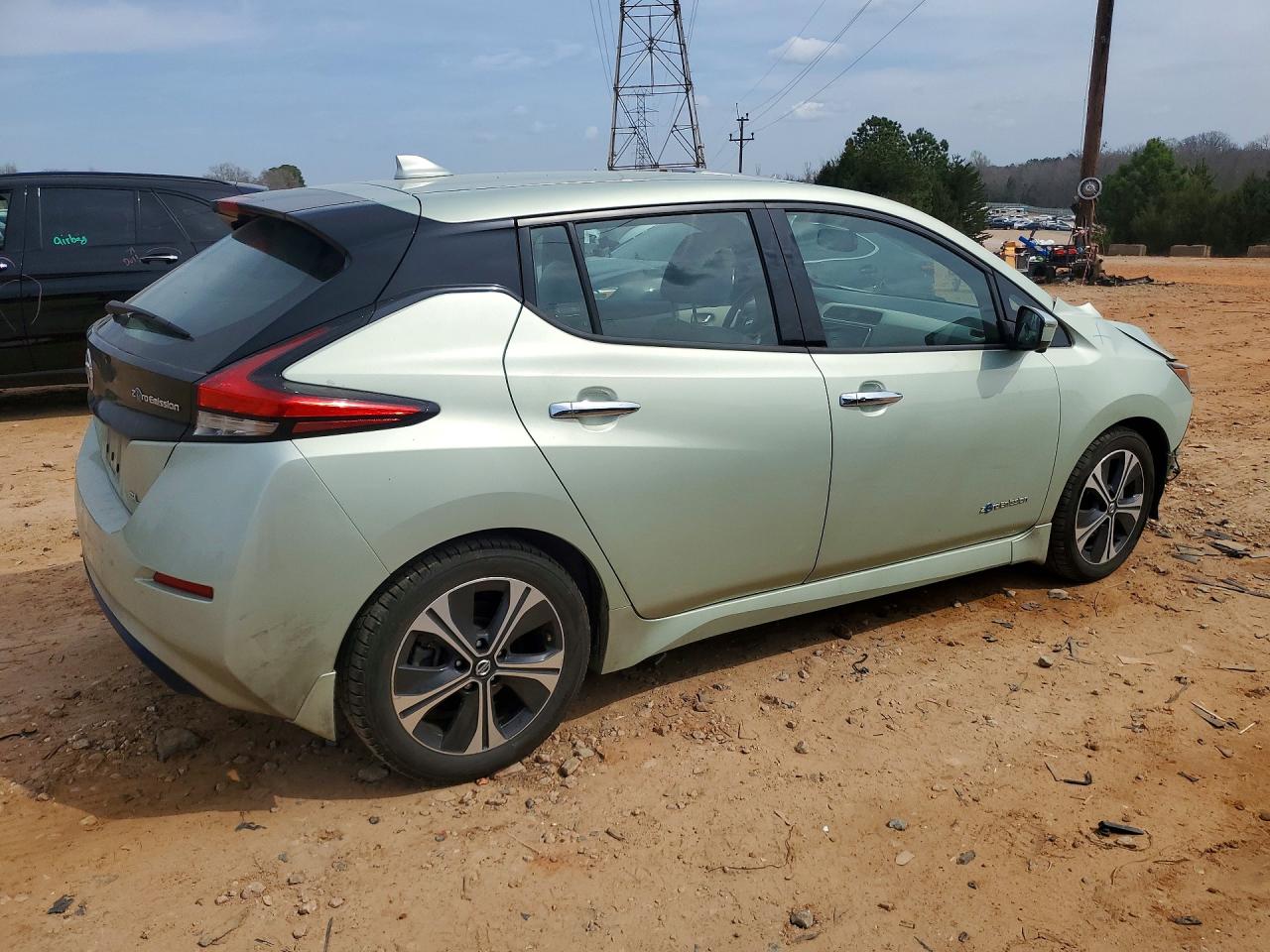 2019 NISSAN LEAF SL photo 7