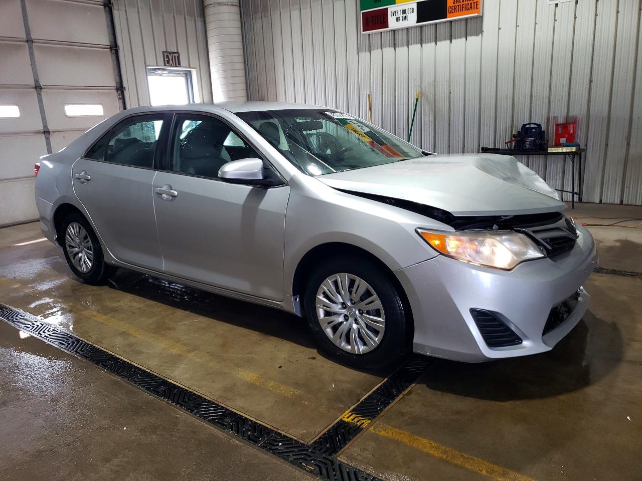 2014 TOYOTA CAMRY LE photo 7