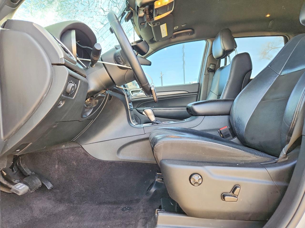 2018 JEEP GRAND CHEROKEE LAREDO photo 13