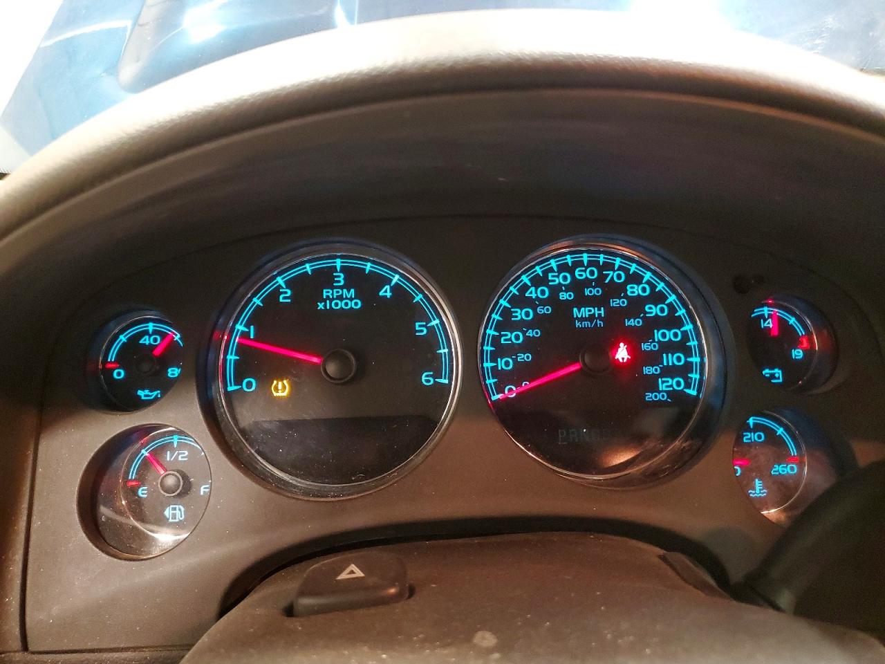 2007 CHEVROLET SUBURBAN K1500 photo 17