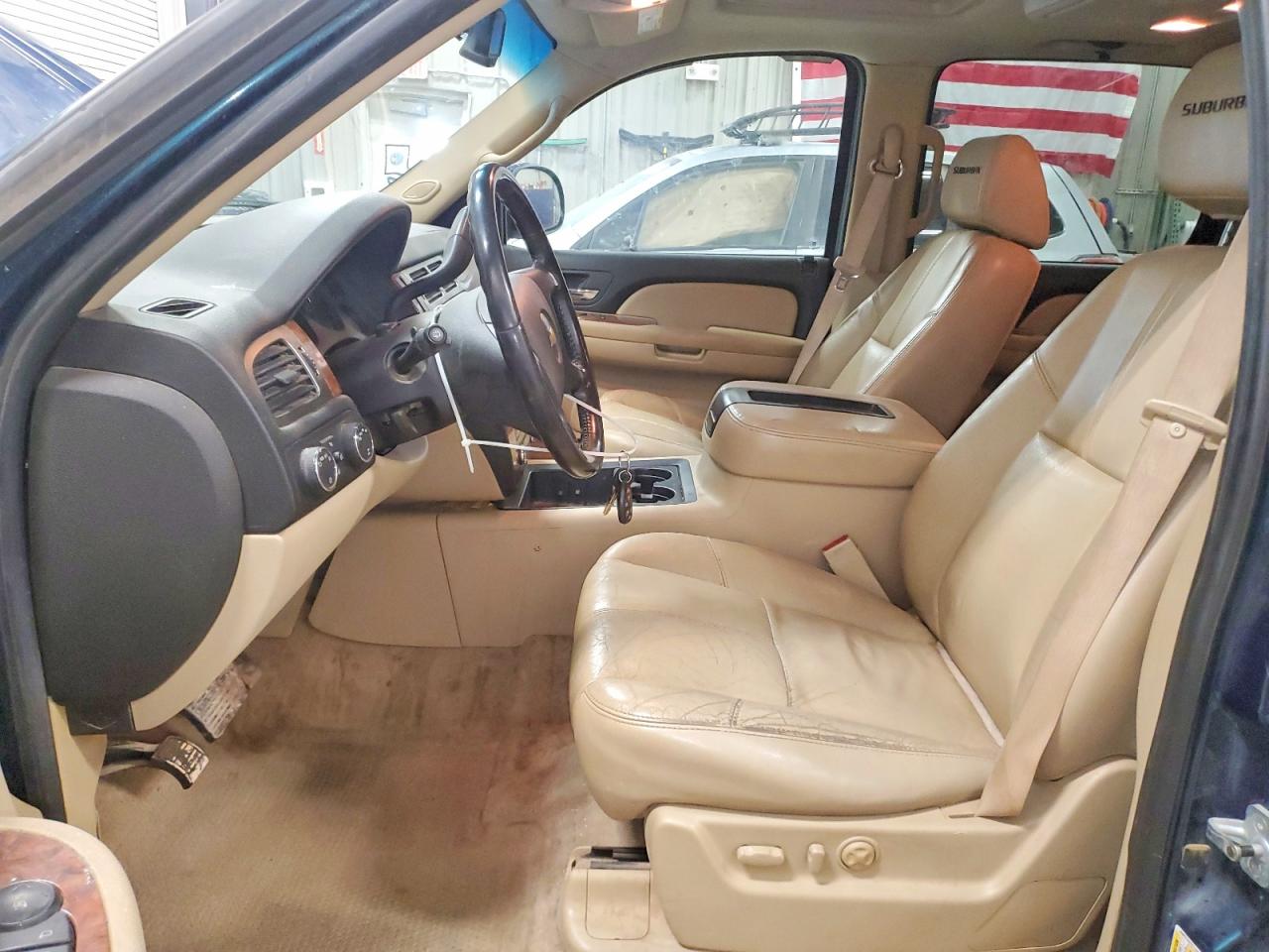 2007 CHEVROLET SUBURBAN K1500 photo 13