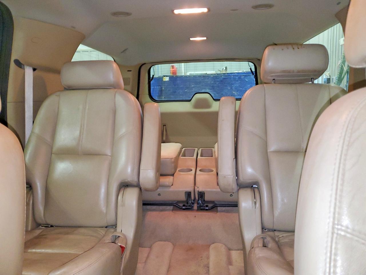 2007 CHEVROLET SUBURBAN K1500 photo 19