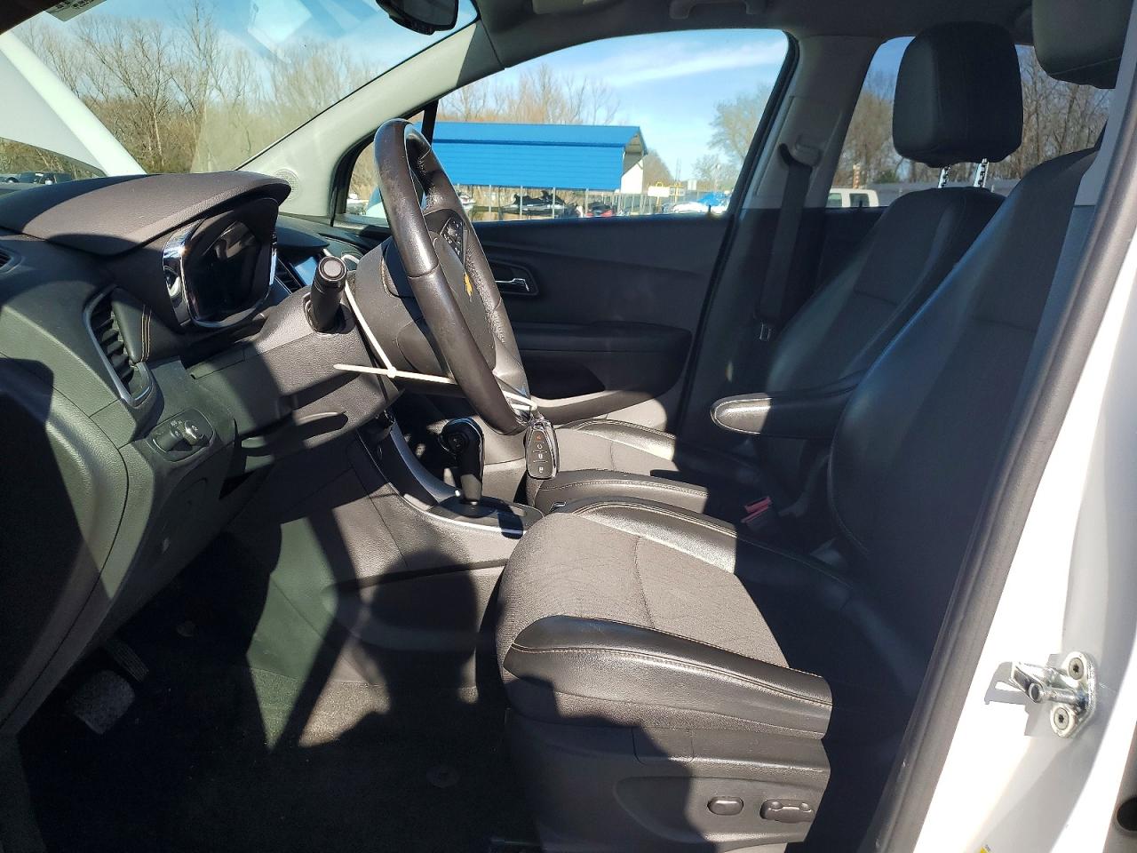 2017 CHEVROLET TRAX 1LT photo 7