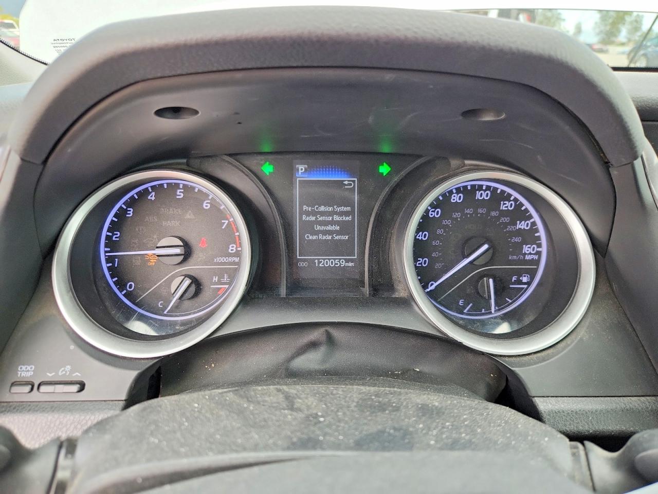 2021 TOYOTA CAMRY LE photo 25