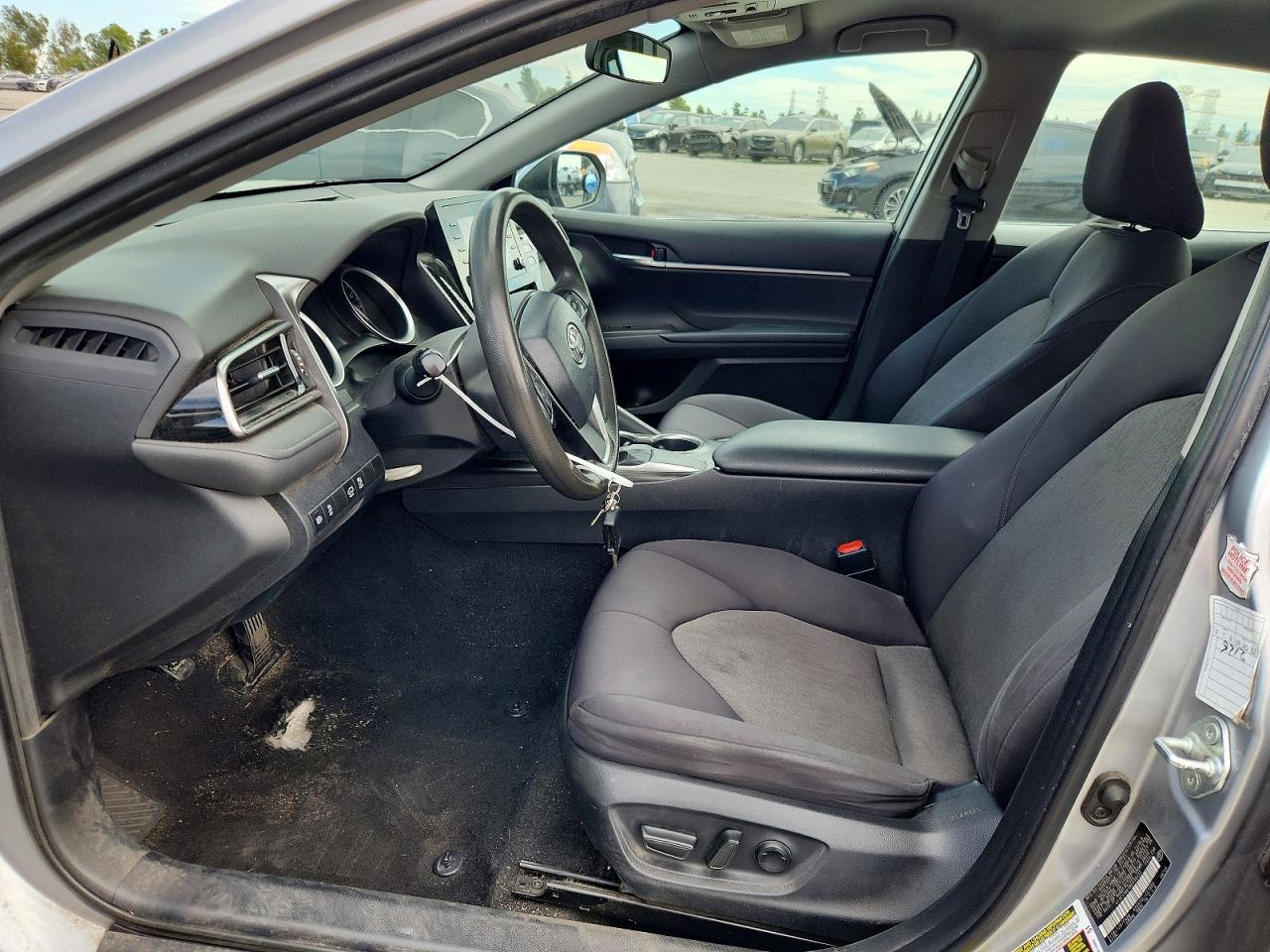 2021 TOYOTA CAMRY LE photo 19