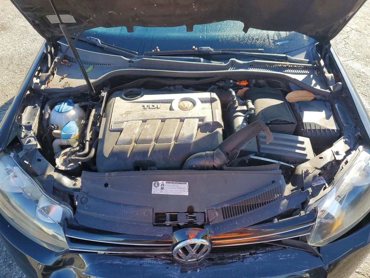 2014 VOLKSWAGEN JETTA TDI photo 12