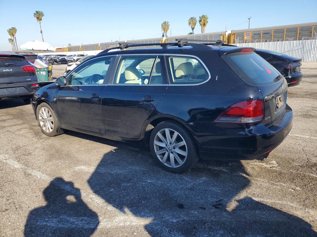 2014 VOLKSWAGEN JETTA TDI photo 2