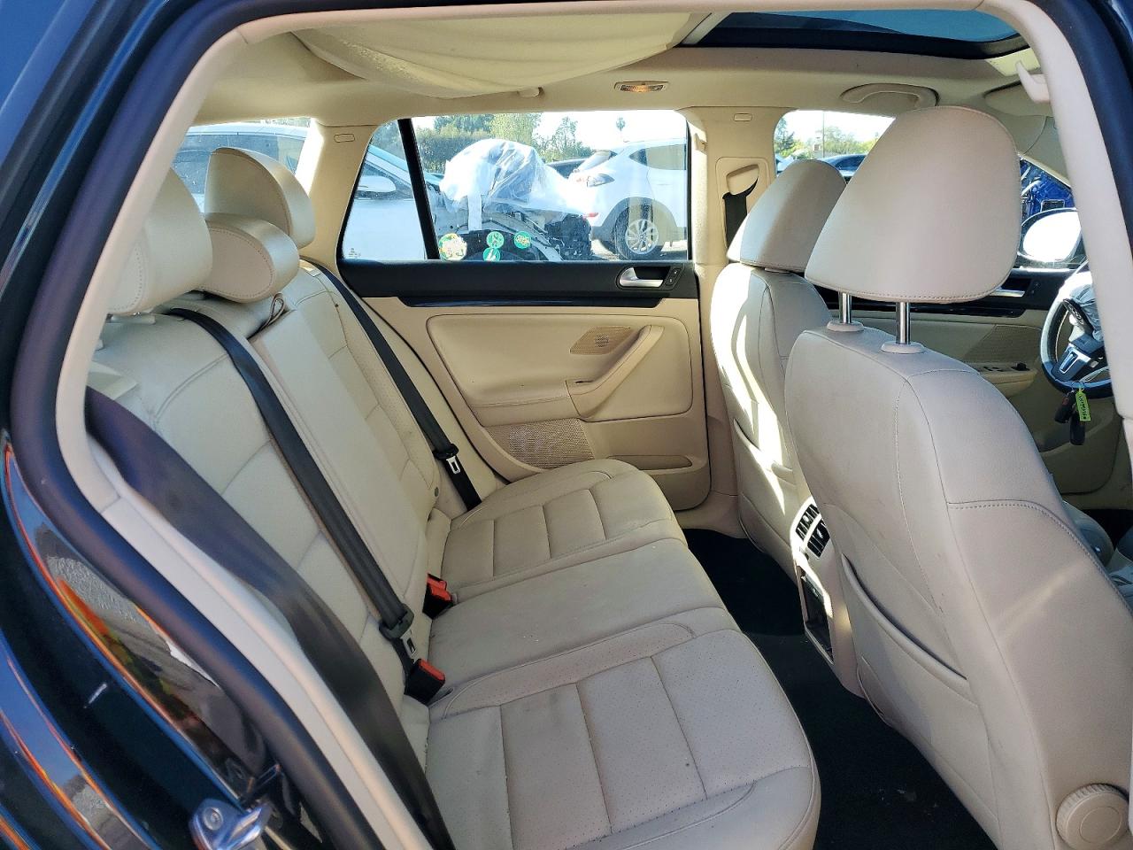 2014 VOLKSWAGEN JETTA TDI photo 11