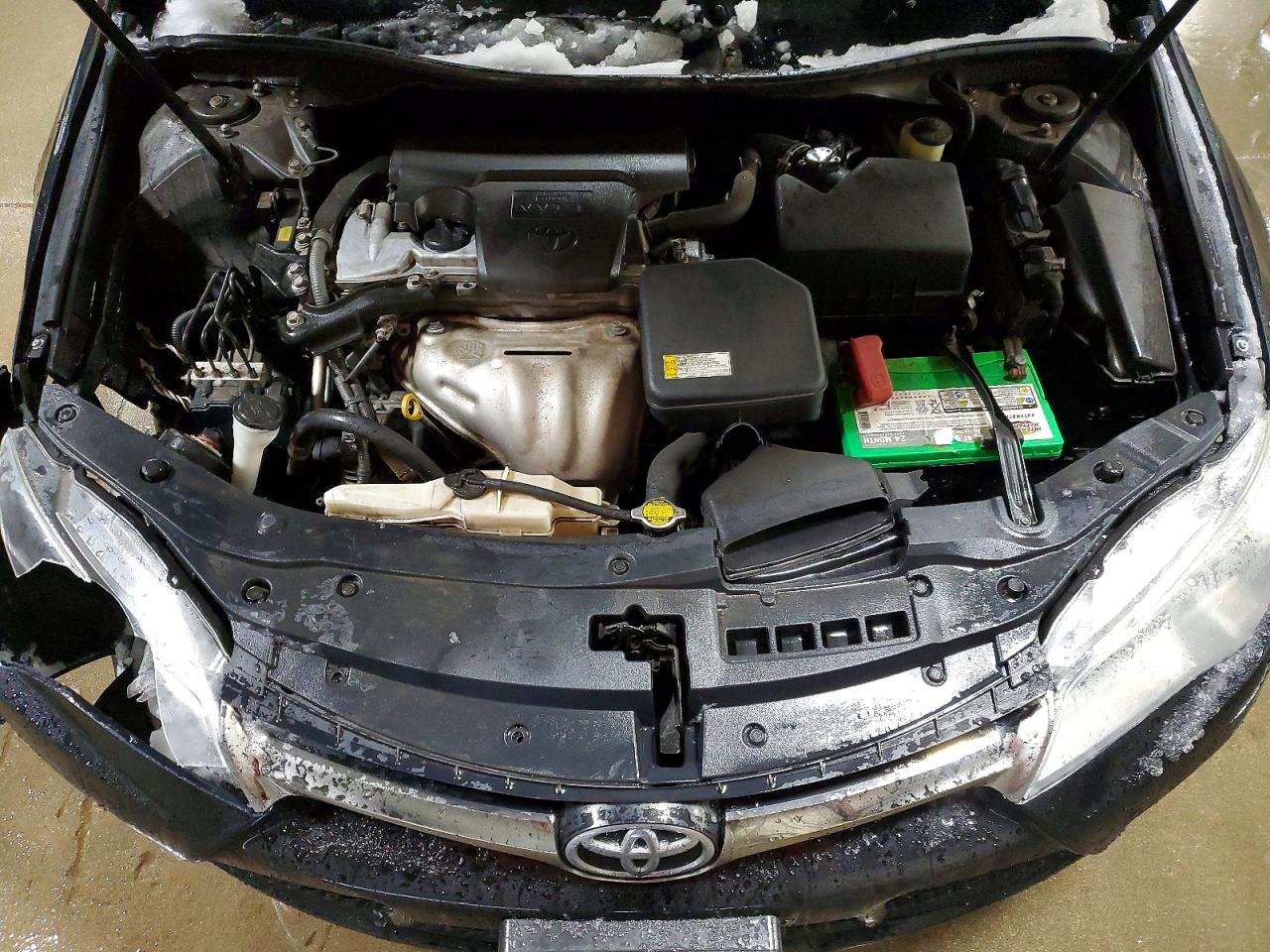2015 TOYOTA CAMRY SE photo 21