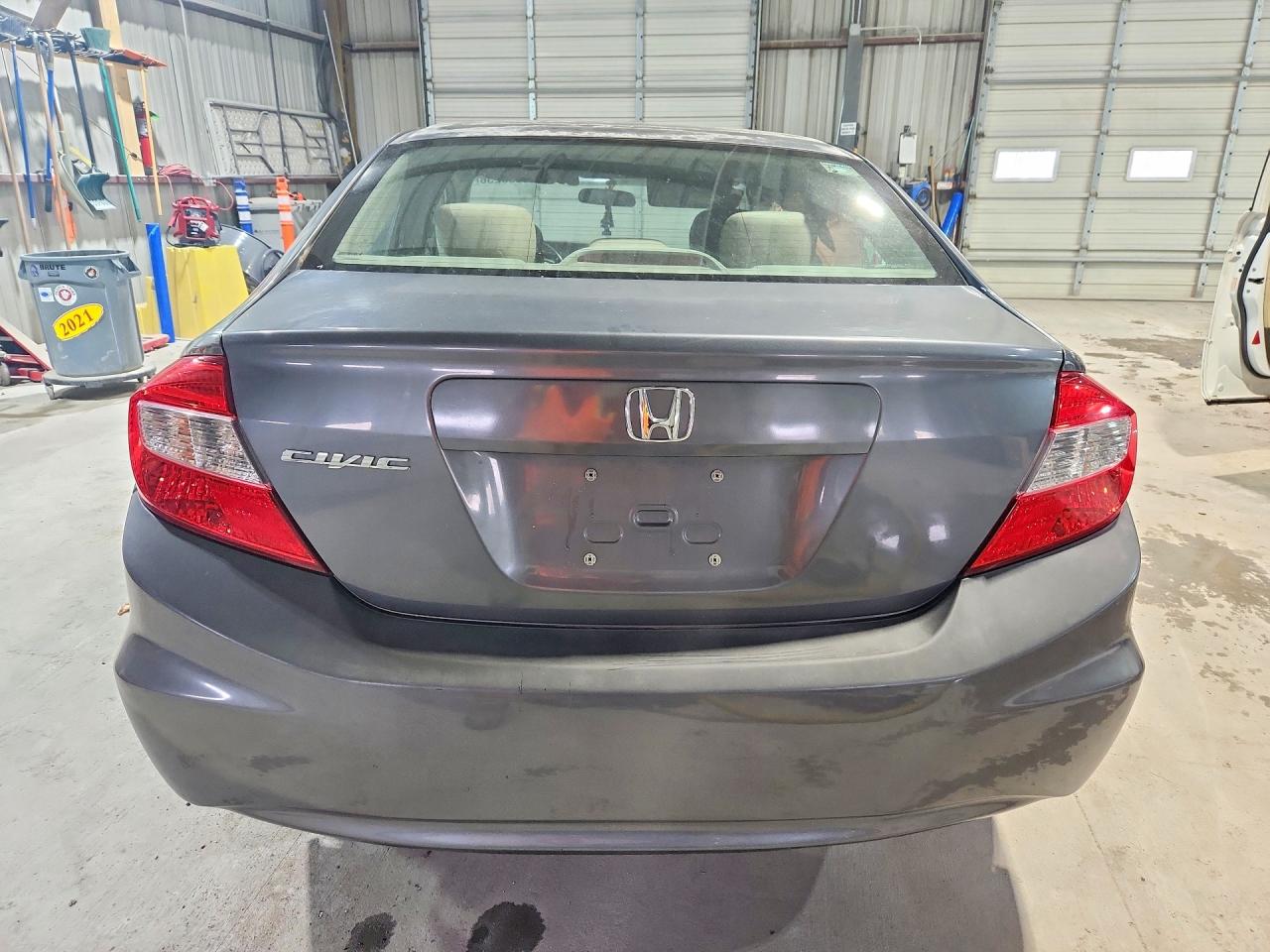 2012 HONDA CIVIC LX photo 6