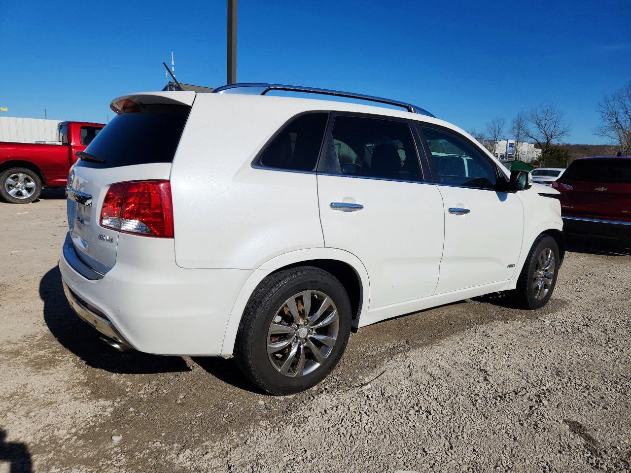 2013 KIA SORENTO SX photo 3