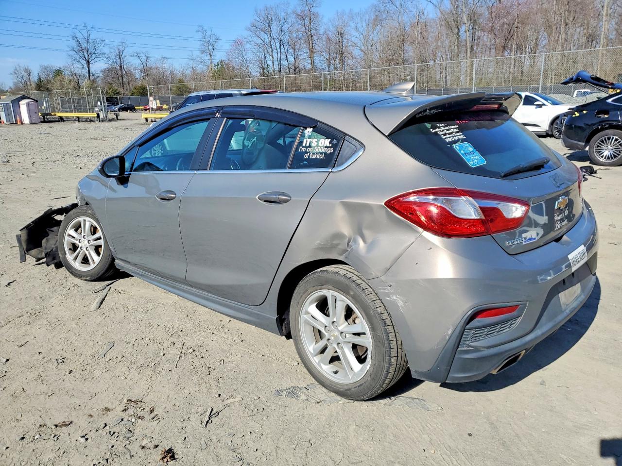 2017 CHEVROLET CRUZE LT photo 2