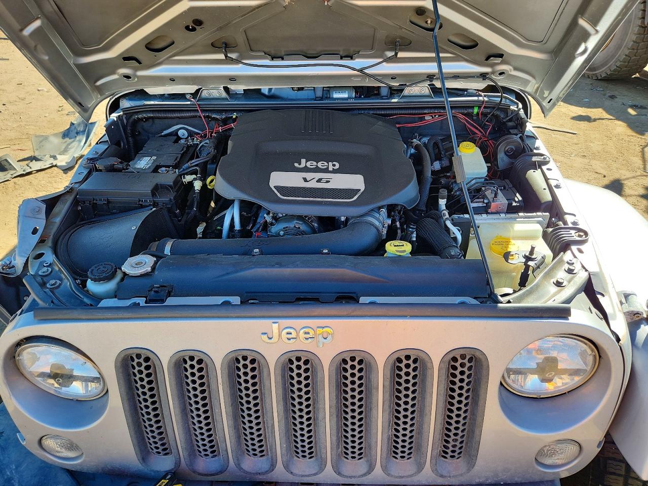 2014 JEEP WRANGLER SAHARA photo 21