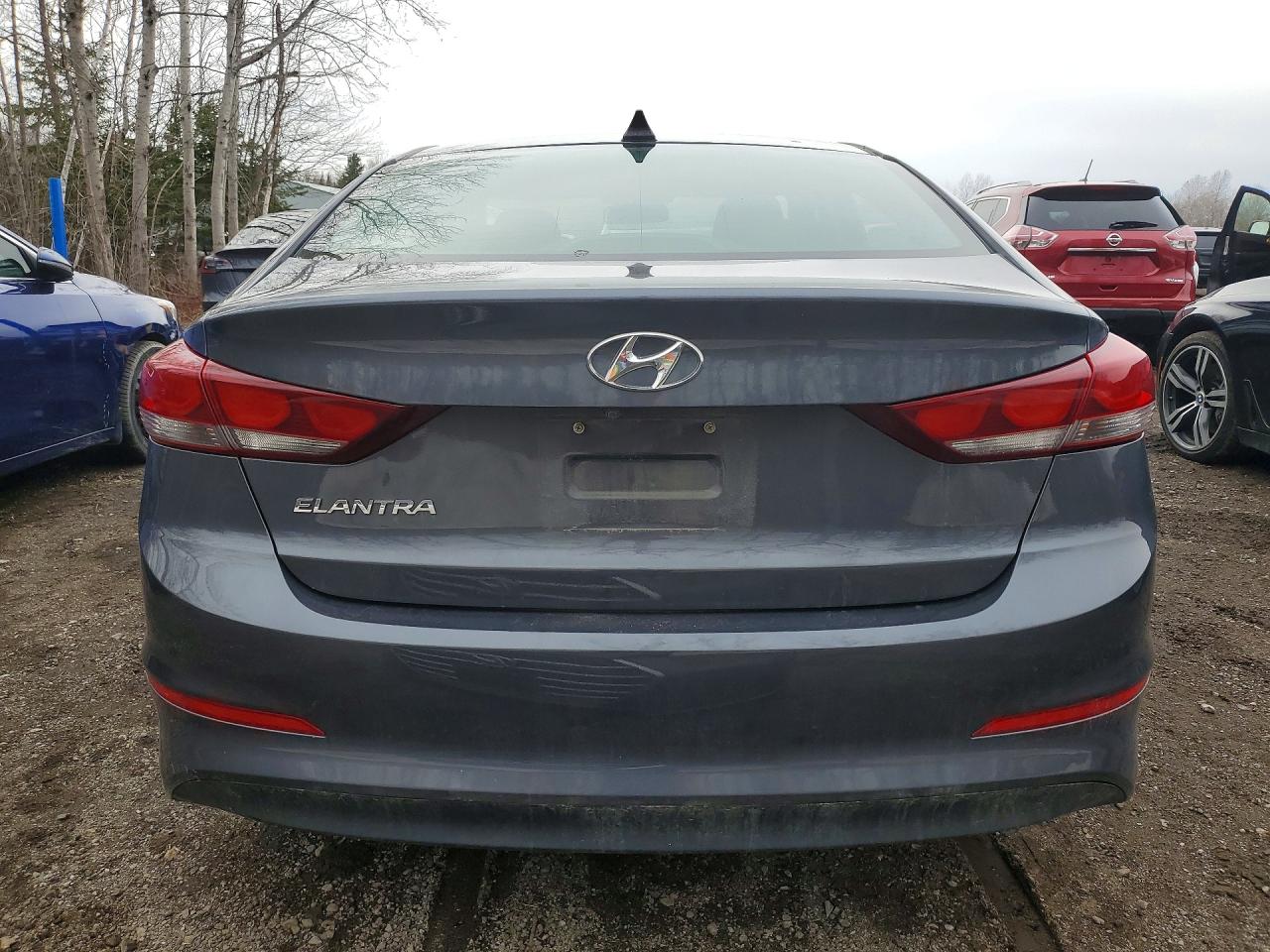 2017 HYUNDAI ELANTRA SE photo 11