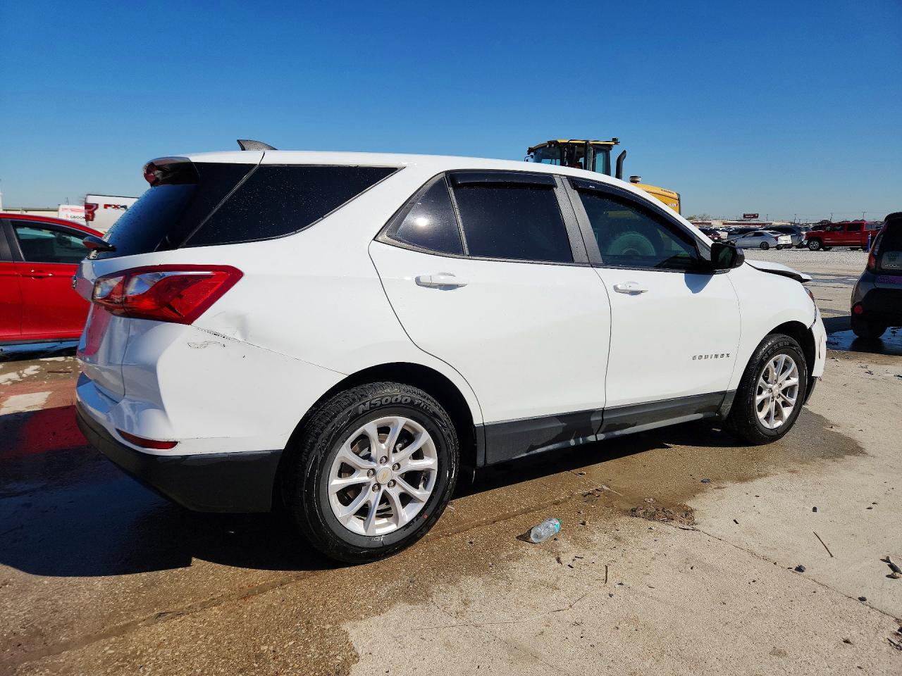 2020 CHEVROLET EQUINOX LS photo 3