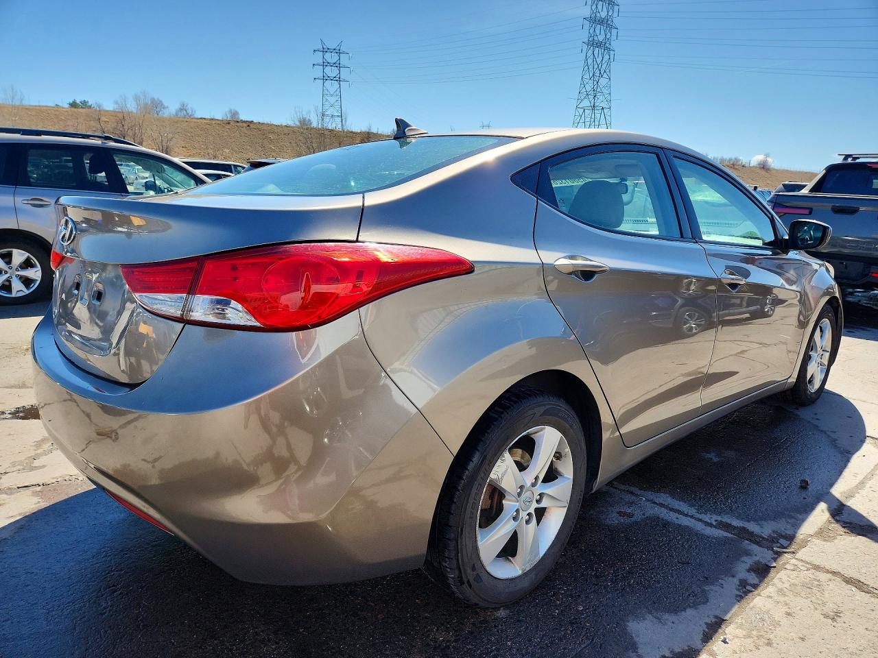 2013 HYUNDAI ELANTRA GLS photo 3