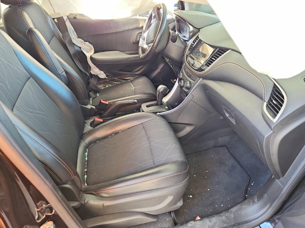 2019 CHEVROLET TRAX 1LT photo 13
