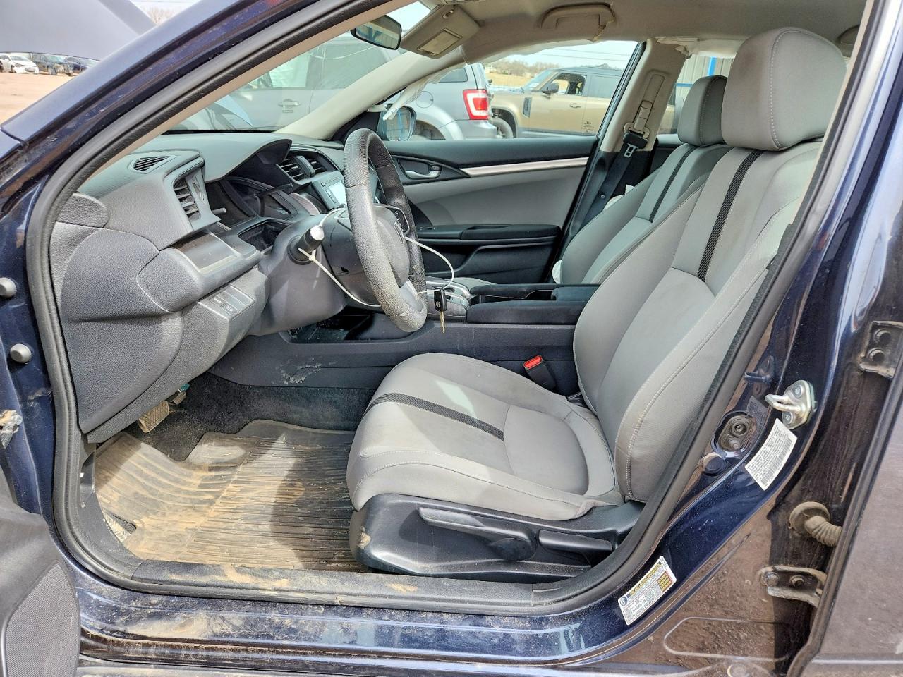 2016 HONDA CIVIC LX photo 19