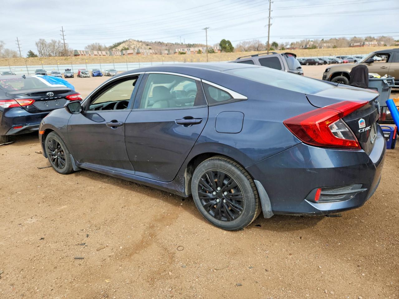 2016 HONDA CIVIC LX photo 4