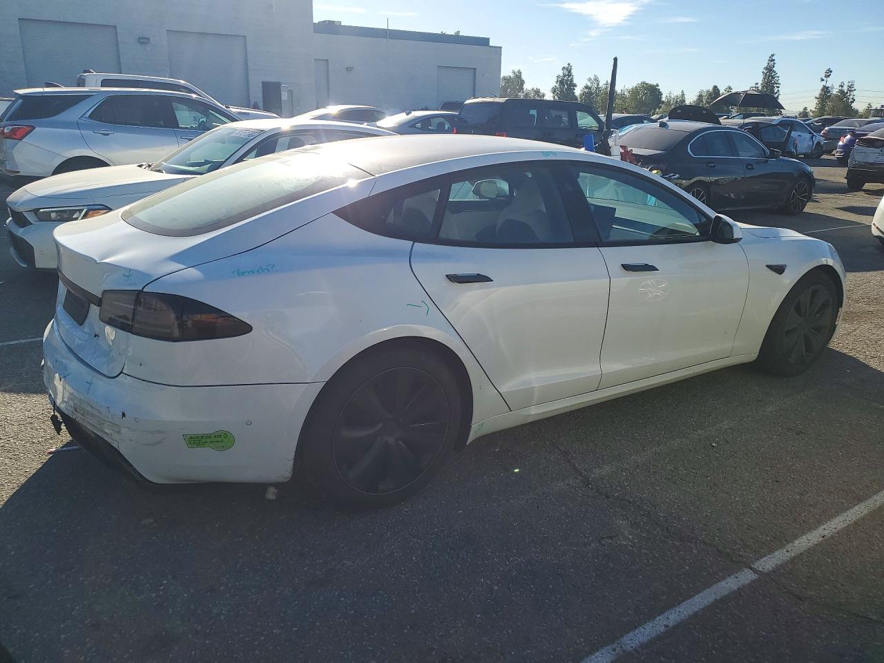 2022 TESLA MODEL S photo 3