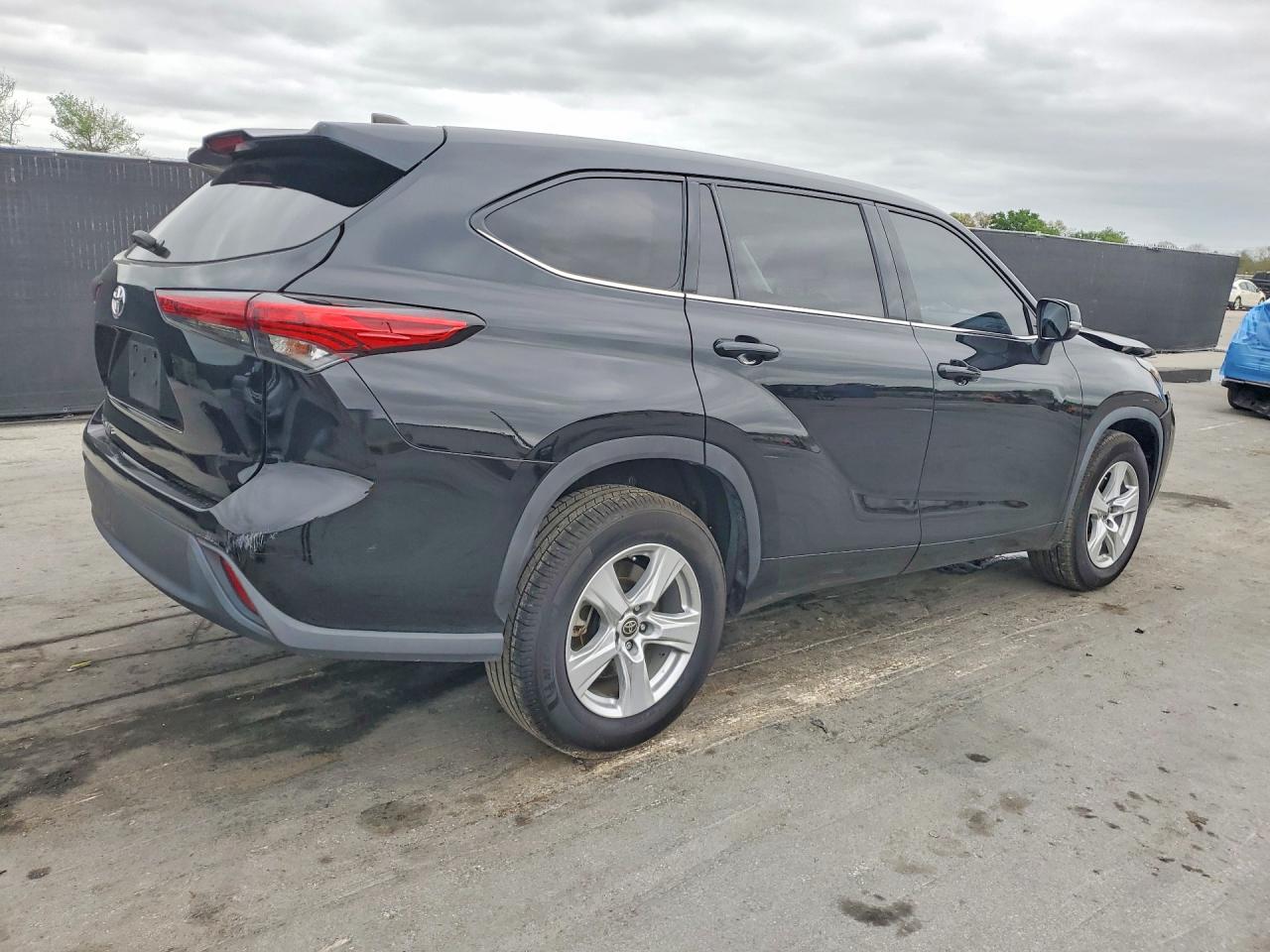 2022 TOYOTA HIGHLANDER L photo 7