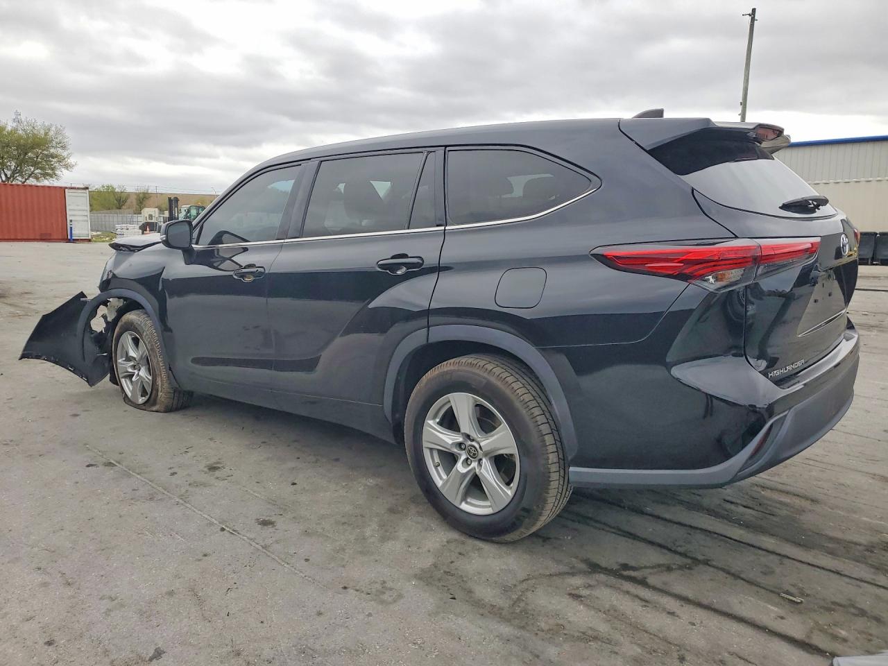 2022 TOYOTA HIGHLANDER L photo 4