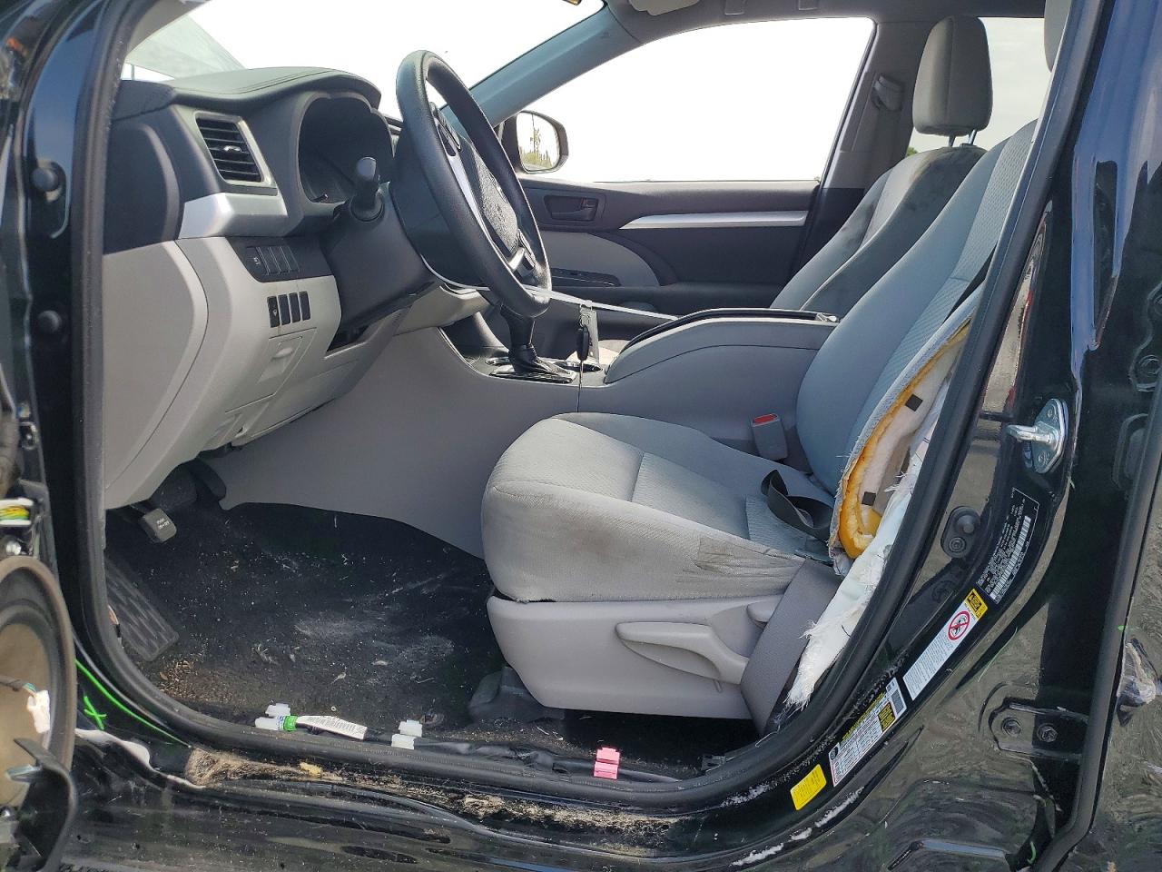 2019 TOYOTA HIGHLANDER LE photo 13
