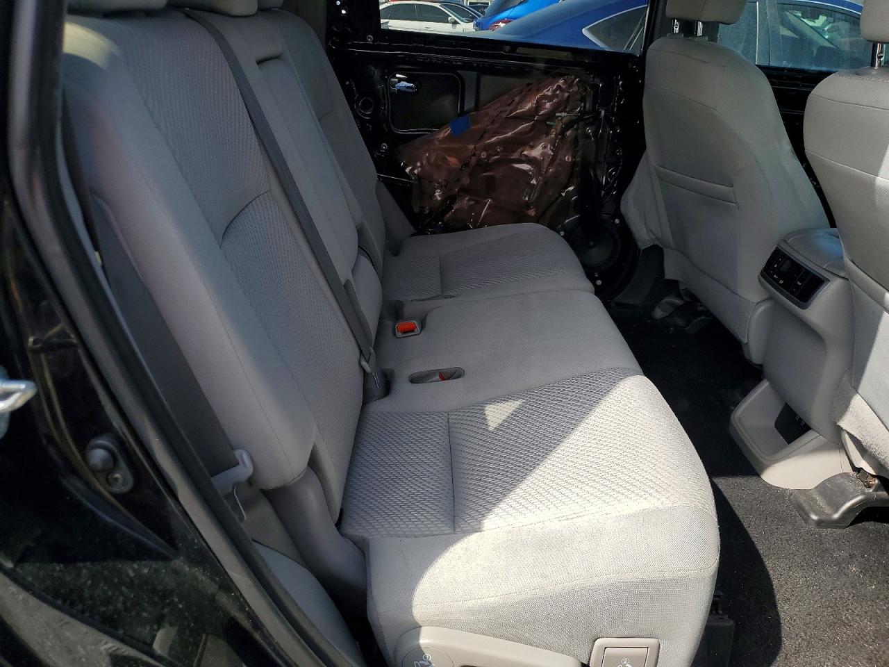 2019 TOYOTA HIGHLANDER LE photo 21